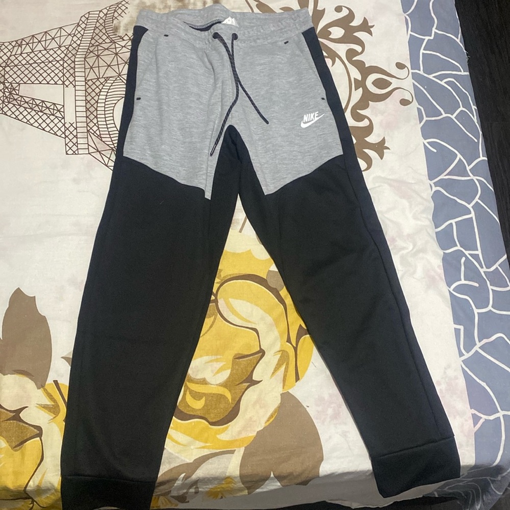 Nike tech black and grey